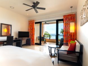 King Grand Deluxe Room with Ocean View